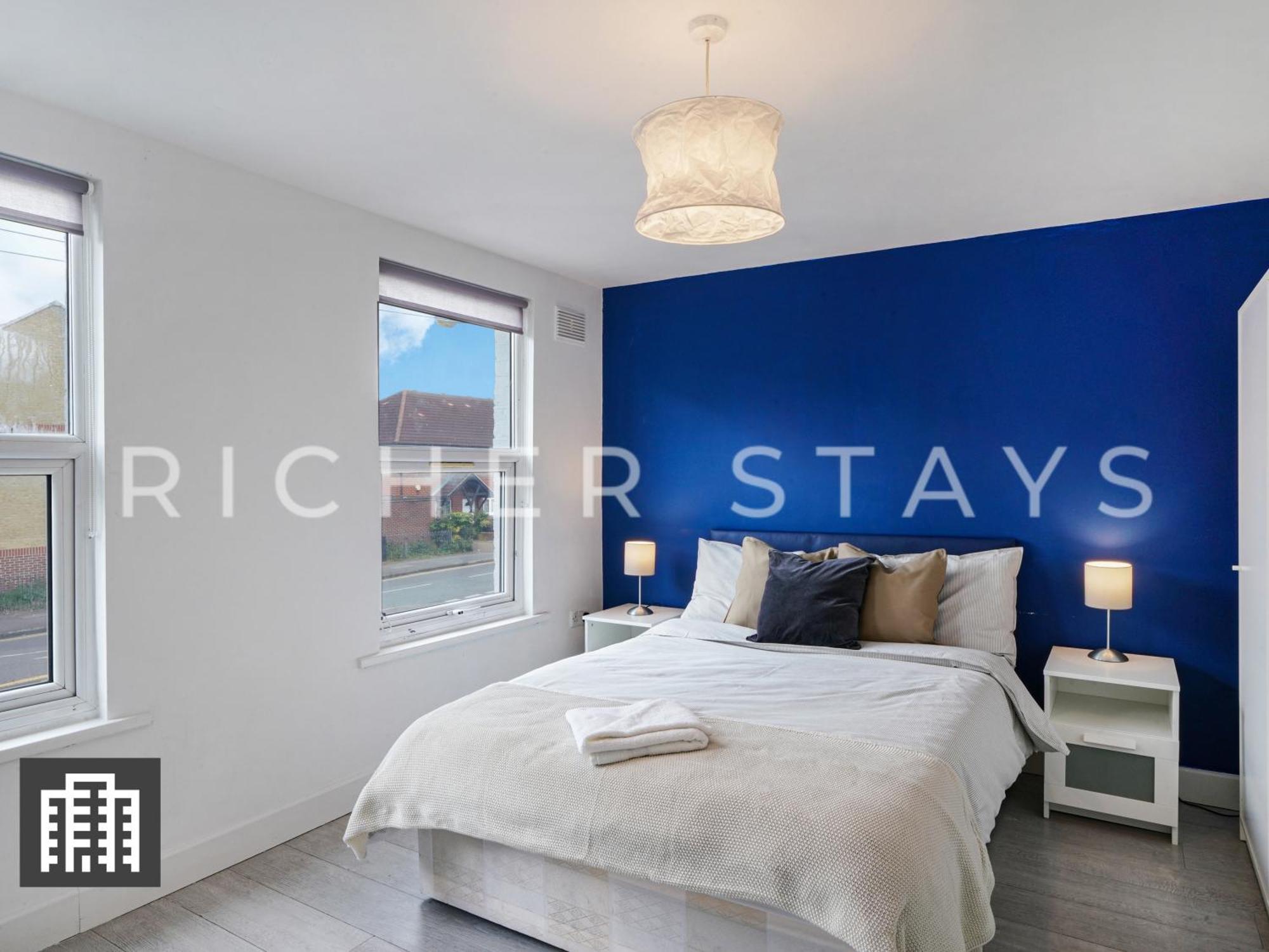 Large Home For Contractors & Families - Garden & Amenities ロンドン エクステリア 写真