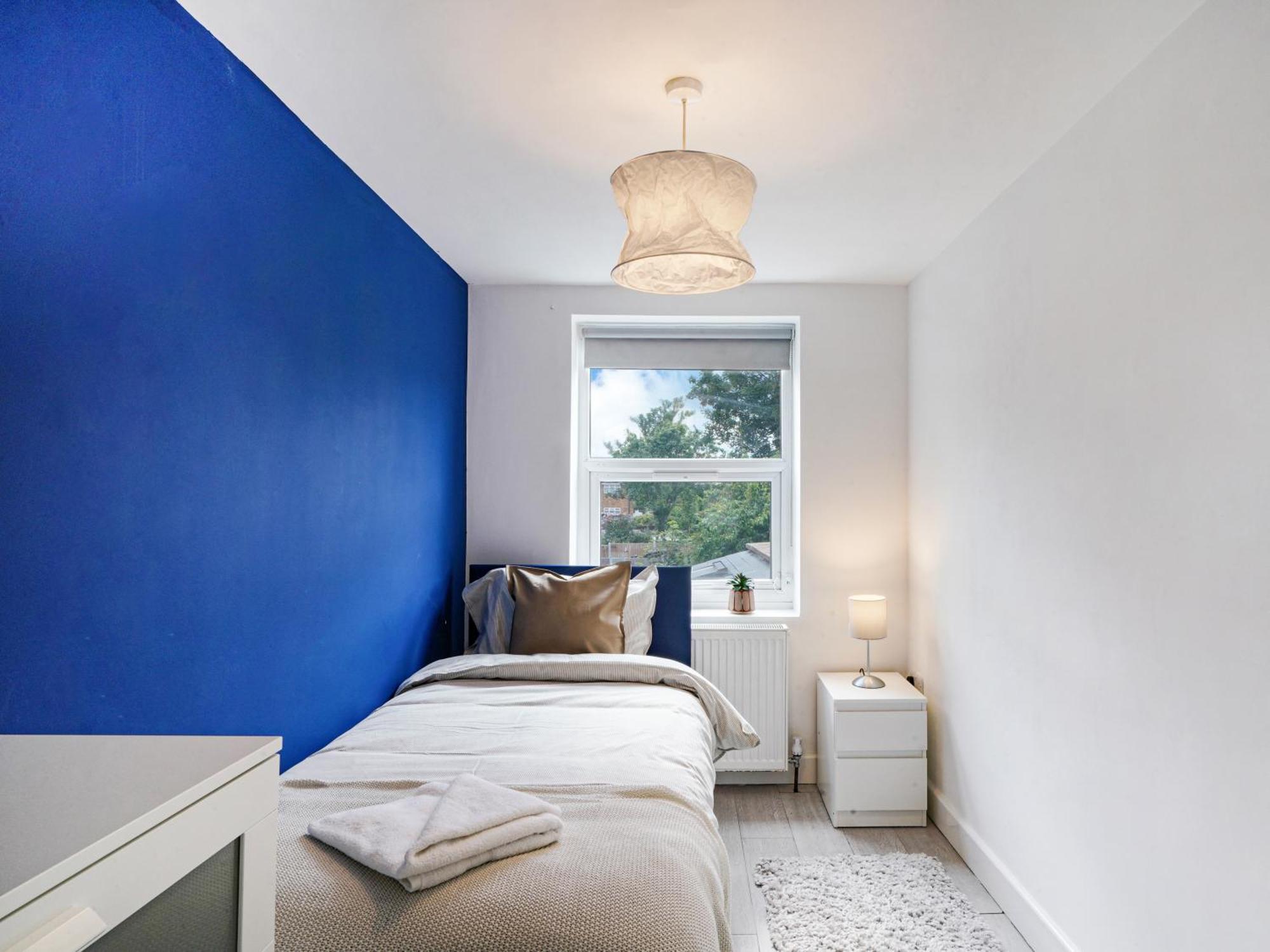 Large Home For Contractors & Families - Garden & Amenities ロンドン エクステリア 写真