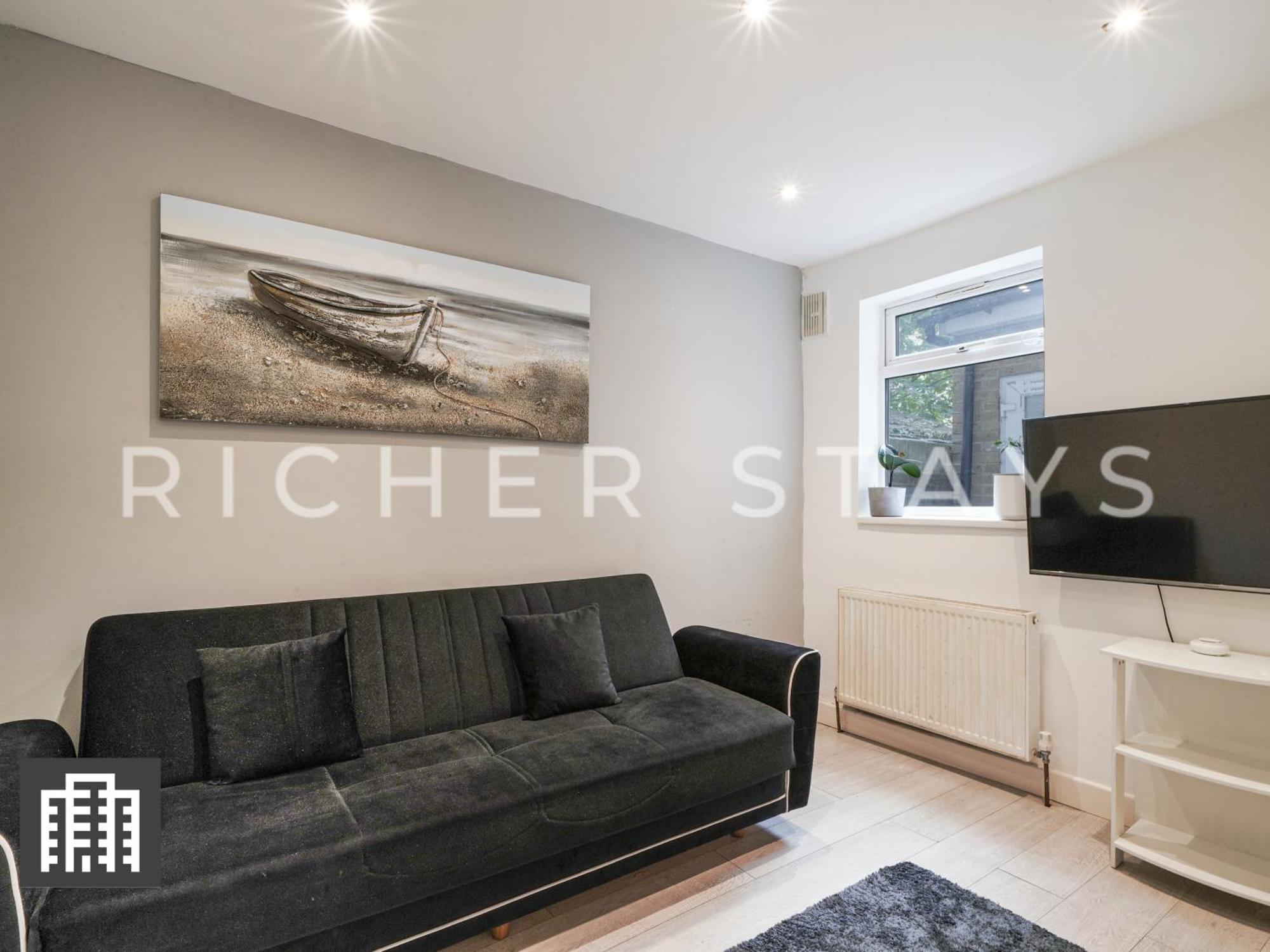 Large Home For Contractors & Families - Garden & Amenities ロンドン エクステリア 写真