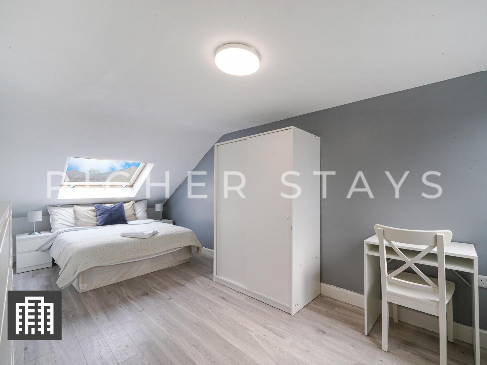 Large Home For Contractors & Families - Garden & Amenities ロンドン エクステリア 写真